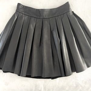 Alice + Olivia Leather Pleated Mini skirt Size 2